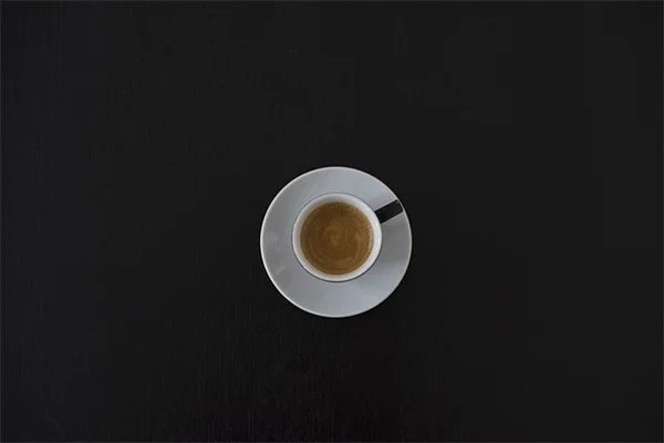 樹冠上げで庭が劇的に変わる！知っておくべき3つのステップ